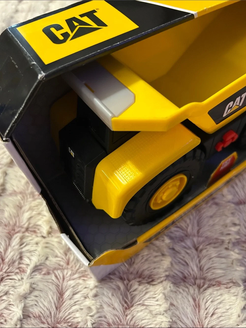 CAT Yellow Tough Machines Dump Truck - Kids Toy
